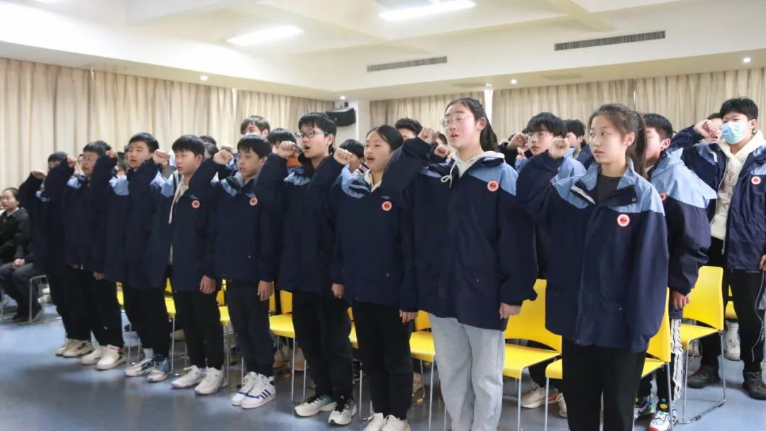 快樂相伴，夢想啟航——英迪雙語初中隆重舉行2022-2023學年春季開學典禮